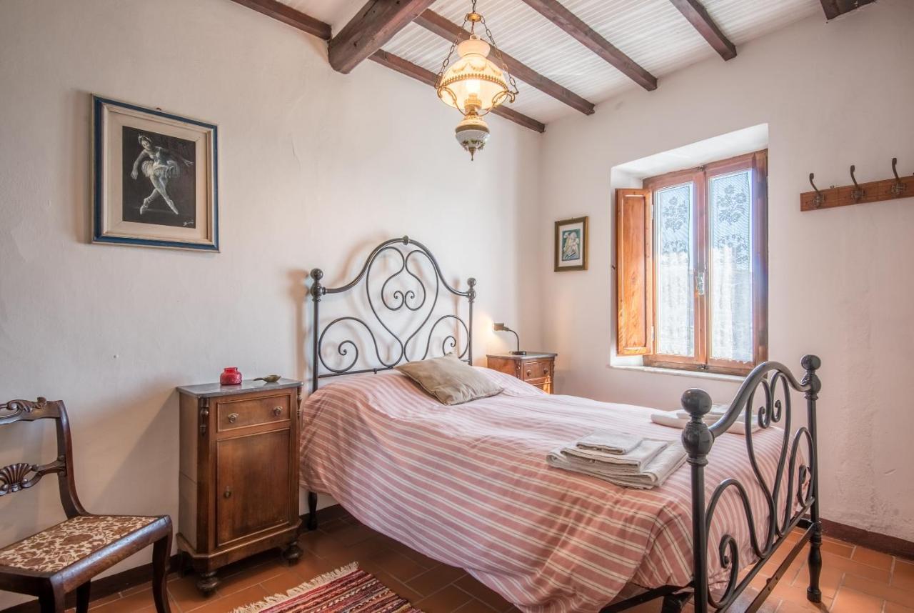 Casa Francesca Apartment Montalcino Bagian luar foto