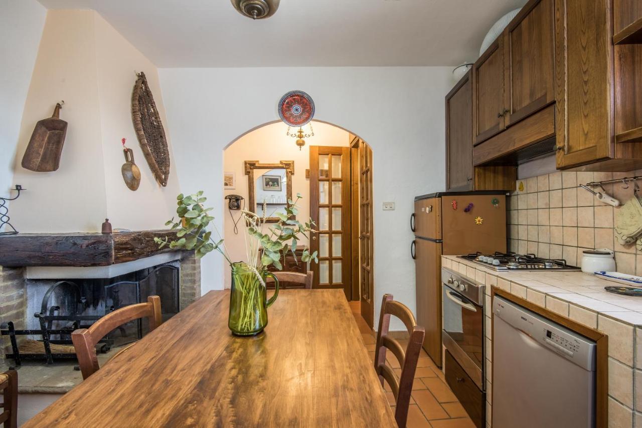 Casa Francesca Apartment Montalcino Bagian luar foto